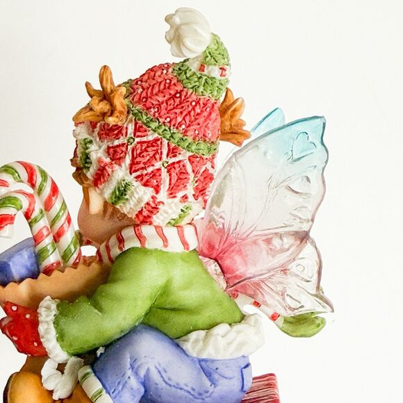 My Little Kitchen Fairies Christmas HOLIDAY SHOPPER FAIRIE 4010983 Sled Figurine - Picture 7 of 15